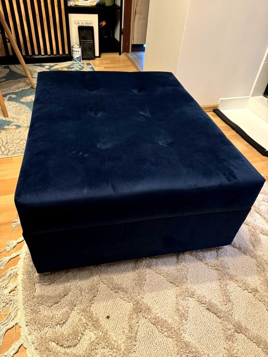 Pufa velvet granatowa