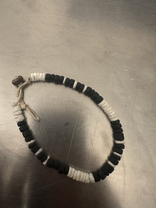 Conjunto de colares e pulseiras