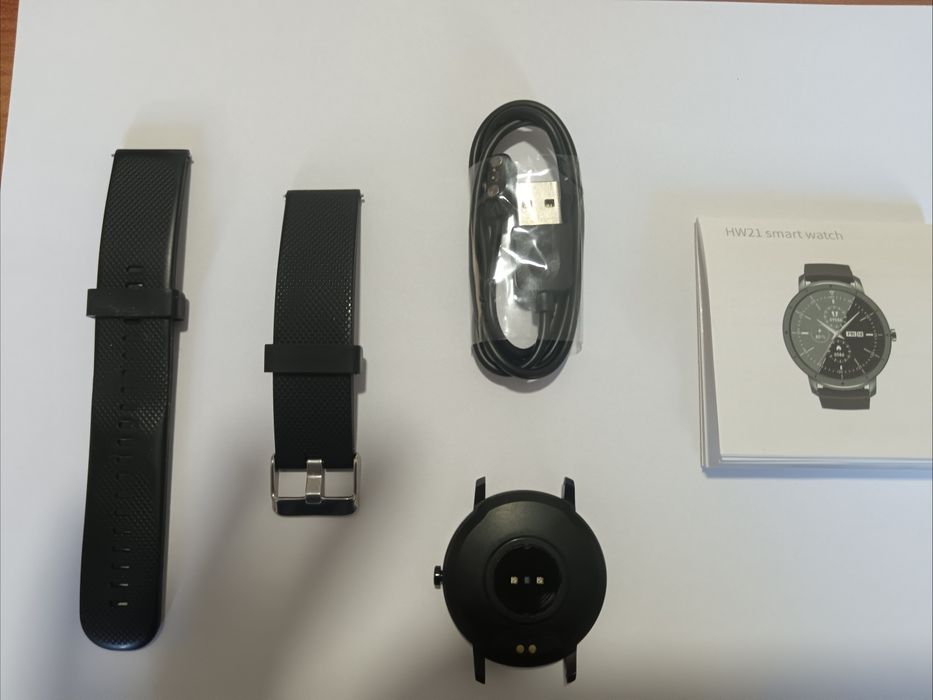 Smartwatch Hw21 in good condition.64551972597250122