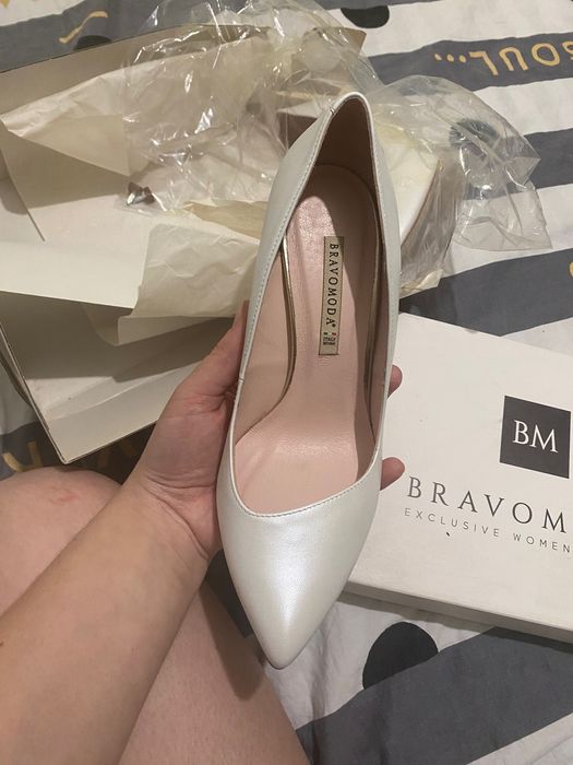 Туфлі . Натуральна шкіра. Італія