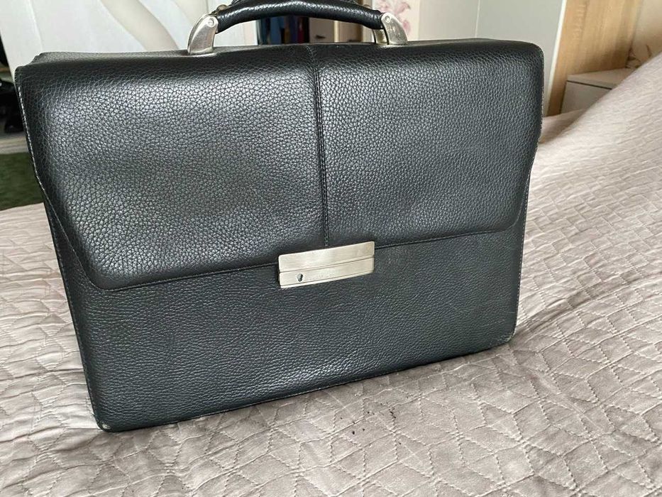 кожаний діловий портфель