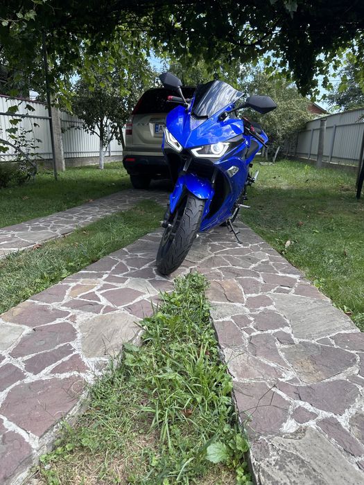 Електробайк ( YAMAHA R3)  3 кв/32Ан