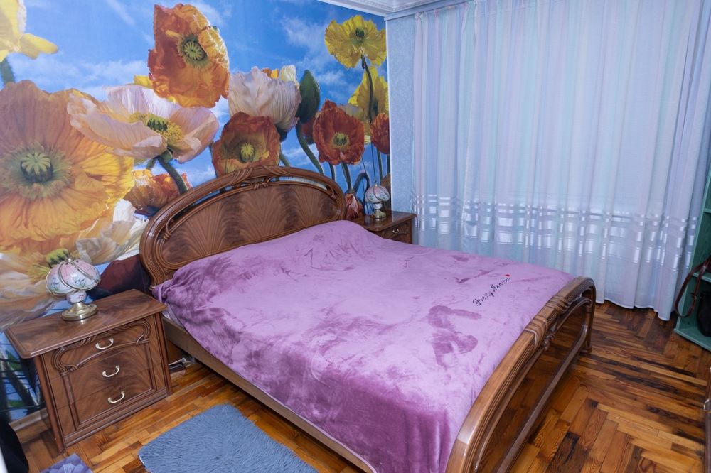 Продам 2х комнатную квартиру в центре Хортицкого района