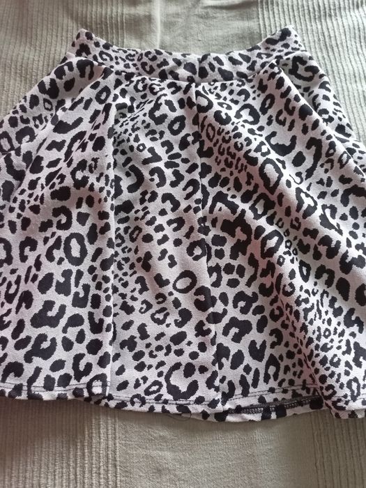 Spódnica dziewczęca 10-11 lat