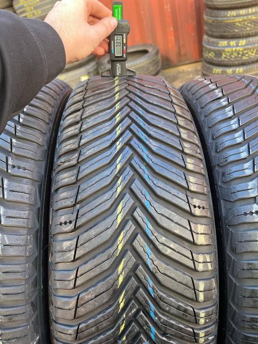 Шины бу 215 60 R 17 Michelin crossclimate 2 всесезон комплект