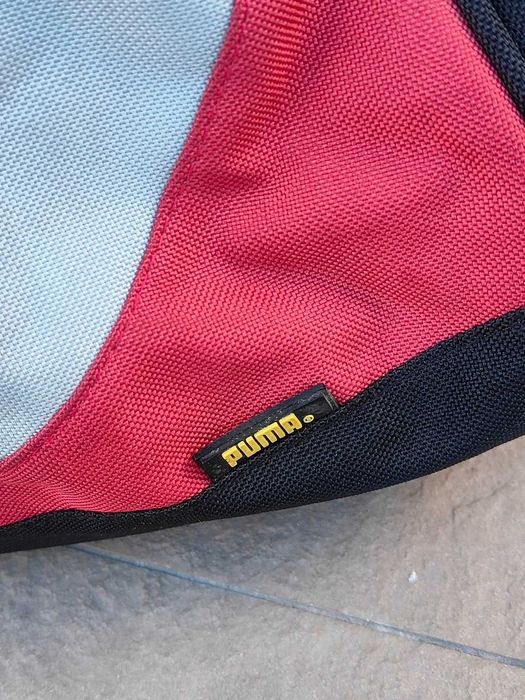 Saco transporte viagem marca Puma