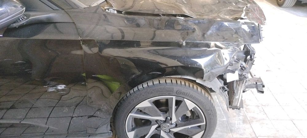 PEUGEOT 308 com documentos