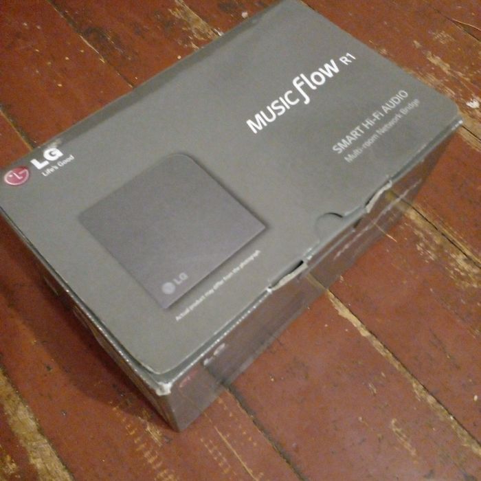 Беспроводной мультирумный мост LG Music Flow R1