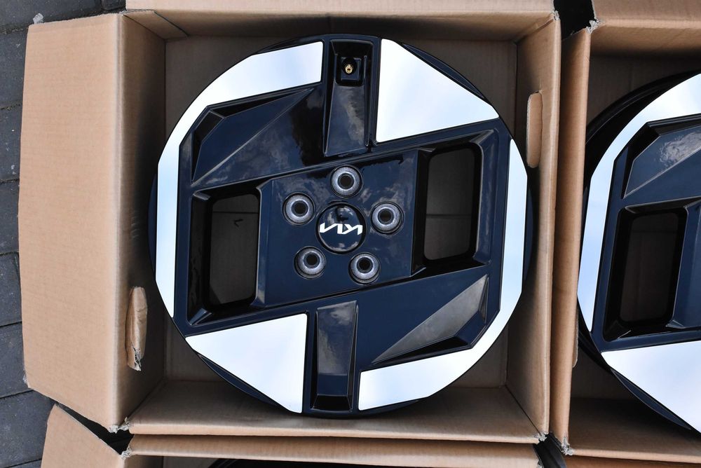NOWE Felgi OEM Kia EV3 GT LINE 52910-EV100 18" ORYGINAL