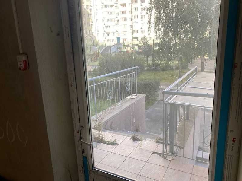 Продаж комерційного приміщення 204м2 с. Чайки