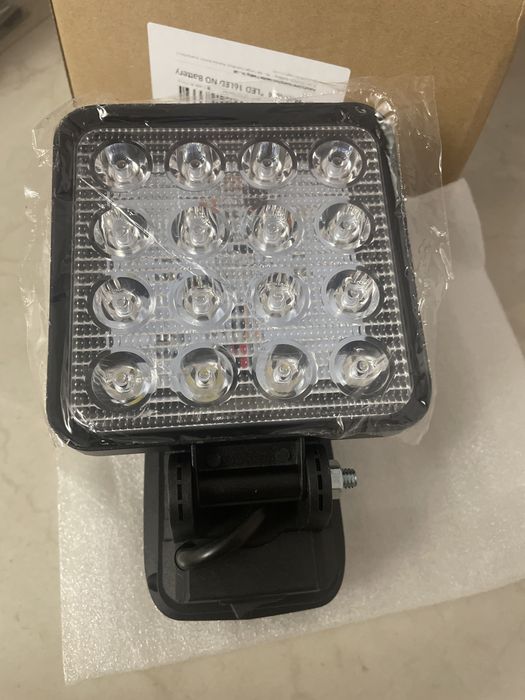 Лампа фонарь прожектор на акамулятор Makita розмір 4 дюйми