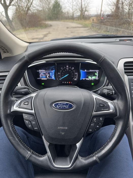 Ford Fusion 2017 рік 2.0 гібрид