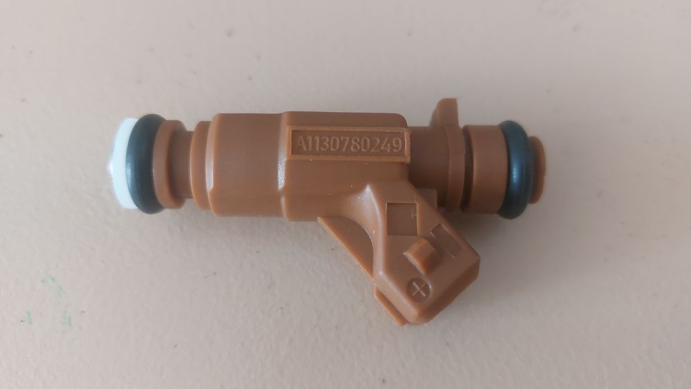 Форсунка бензинова мерседес м112 м113 а1130780249 w203 w210 w211 w220