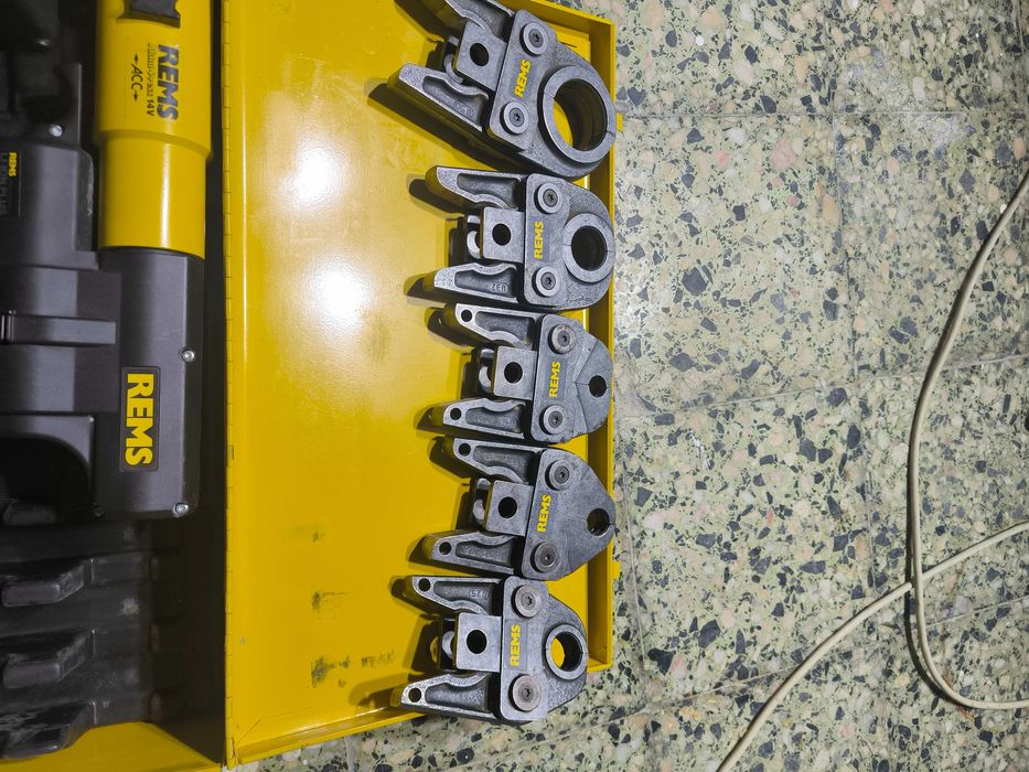 Maquina de prensar rems