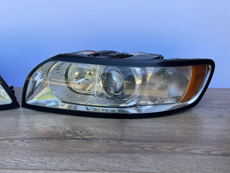 Фара передня Volvo V50 S40 XENON 2007-2012 фари Вольво В50