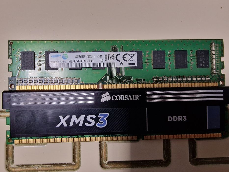Продам оперативну пам'ять DDR 3 , 2×4GB
