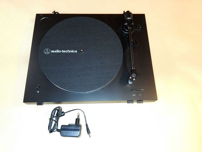 Y183 Odtwarzacz Audio-Technica AT-LP3XBT Bluetooth Czarny Automat