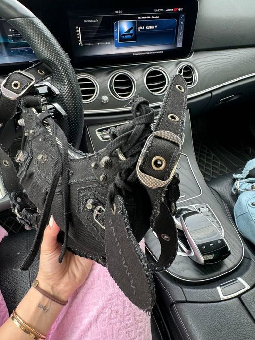 Сумка Balenciaga Le Cagole / баленсьяґа чорна тканинна сумочка