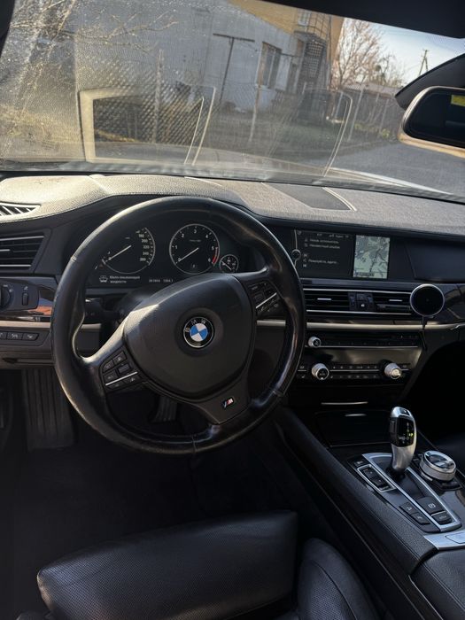 BMW 7 F01 2012р.