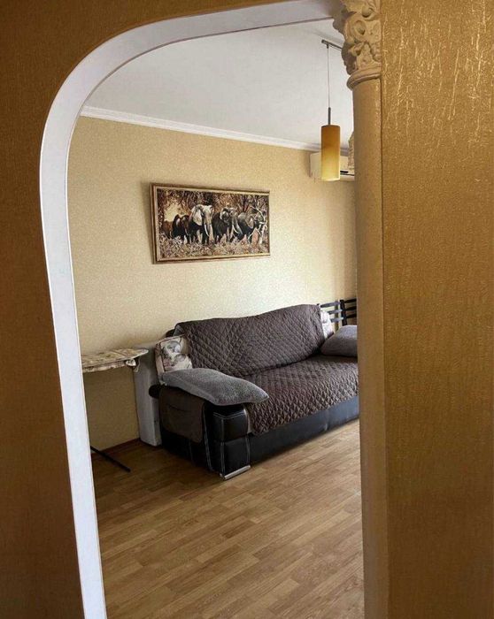 Продам 1 ком квартиру рову Шампанский