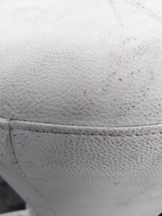 Pufa tapicerowana skóropodobna