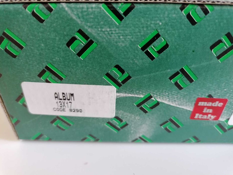 Album em pele e estanho para 100 fotos 10x15cm - Novo