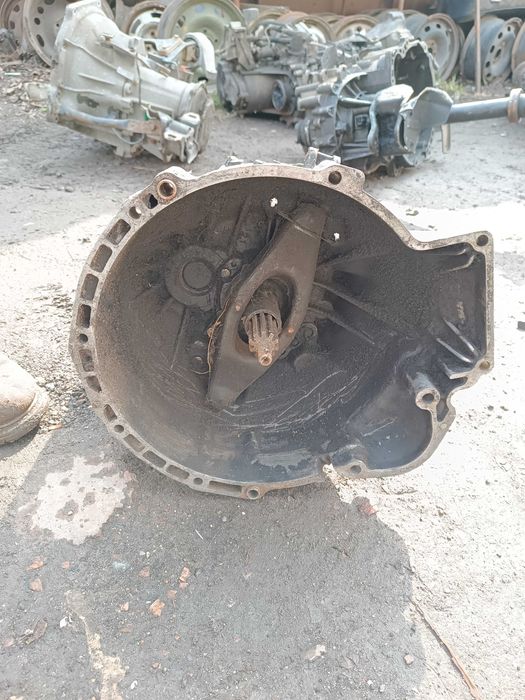 Коробка передач БМВ Е32 BMW E32 3.0 260