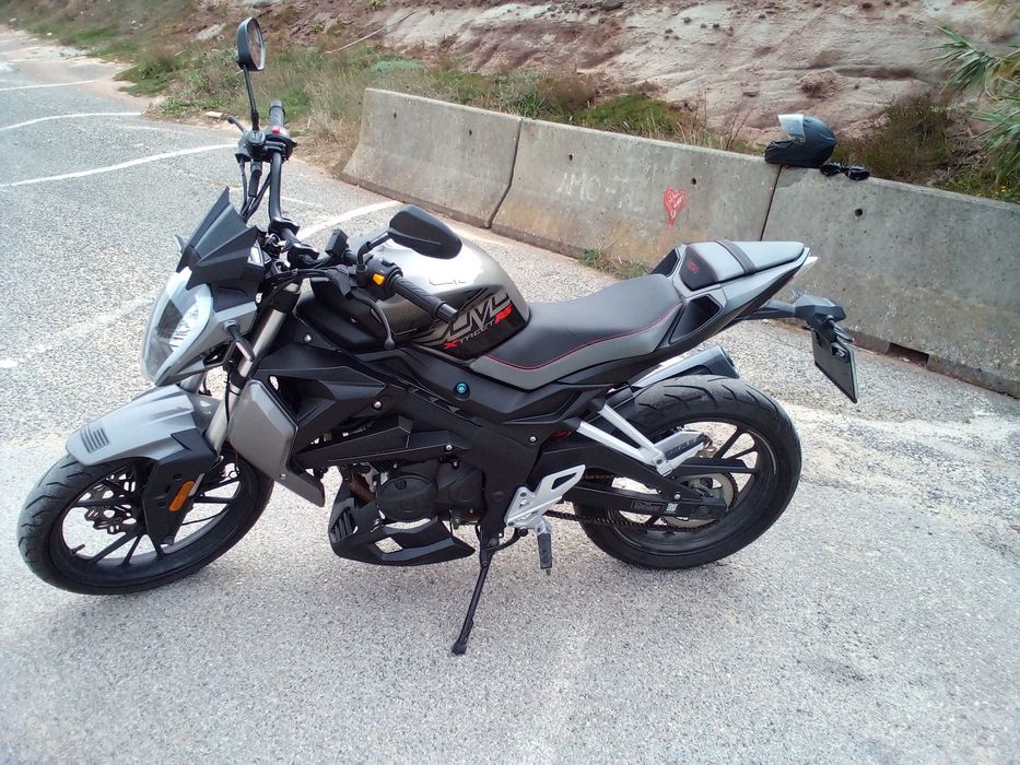 UM Xtreet 125cc rs