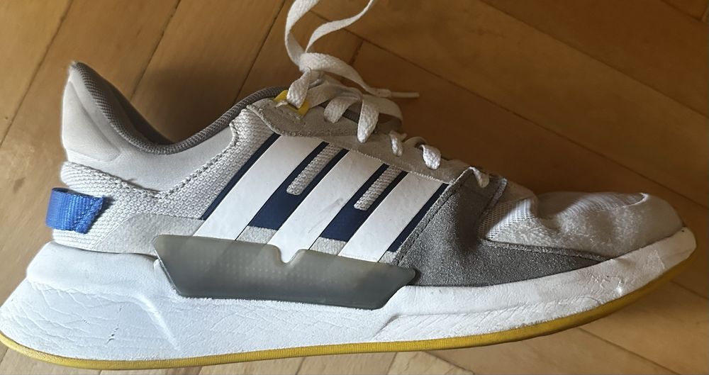 Кросівки adidas Men's Run I  42 розмір