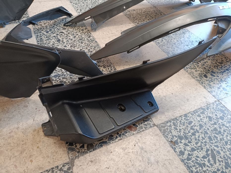 Carenagens Suzuki Burgman 125