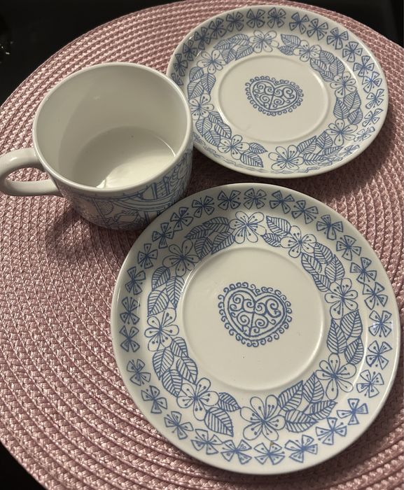 Boro filizanka ze spodkami szwedzka