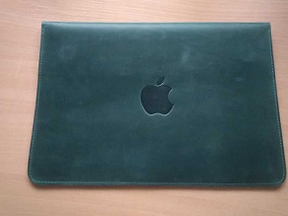 Зеленый чехол из кожи MACBOOK AIR/PRO 13'' на магнитах