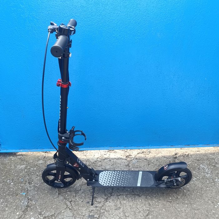 Самокат "Scale Sports"