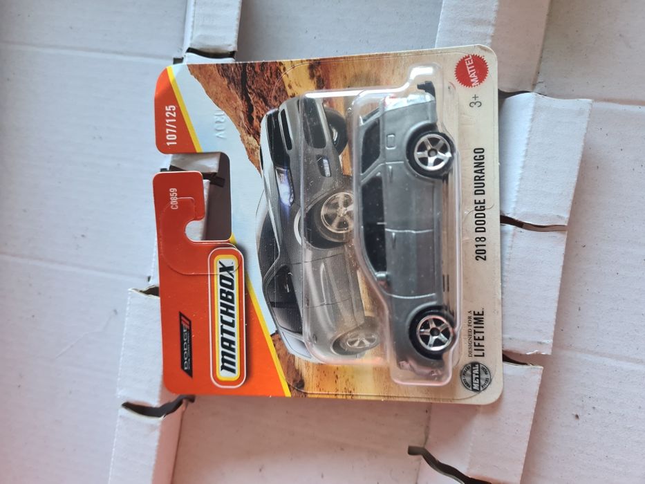 Autko Majorette hot wheels matchbox mini gt welly siku maisto Dodge durango