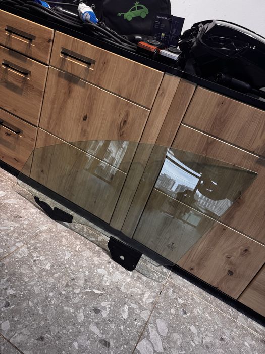 Переднє Водійське Ліве Скло Tesla Model Y ОРИГІНАЛ!!! НОВЕ!