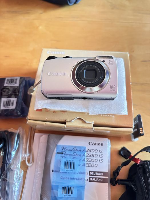 Canon PowerShot A3300 IS
