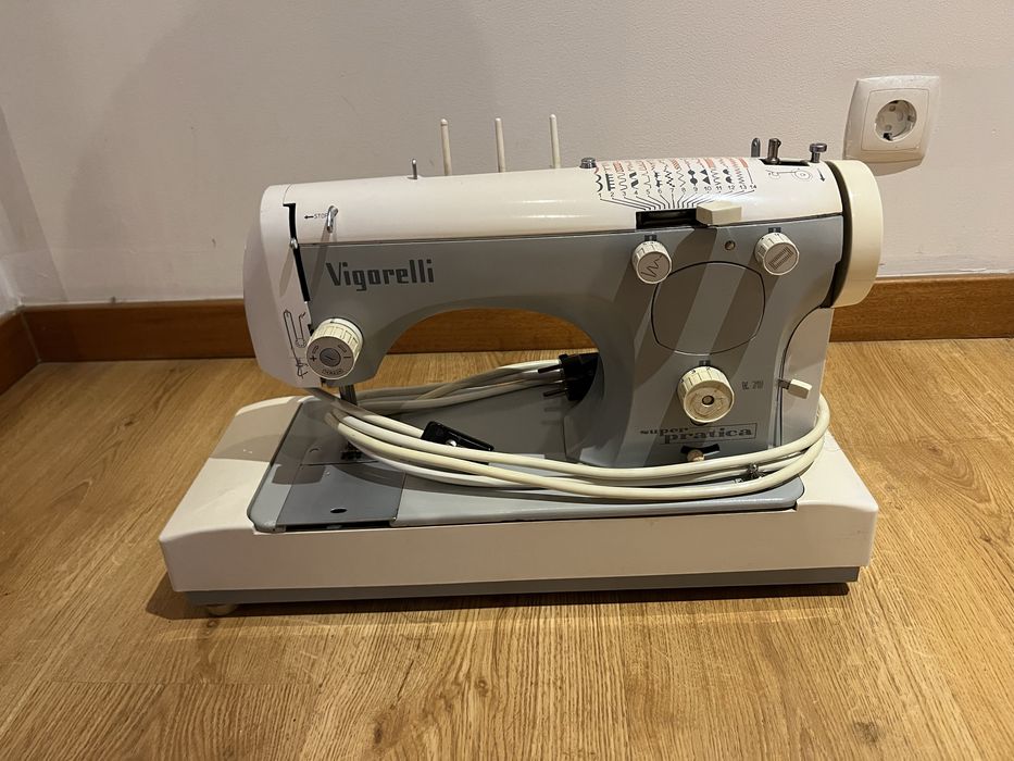 Máquina de costura Vigorelli