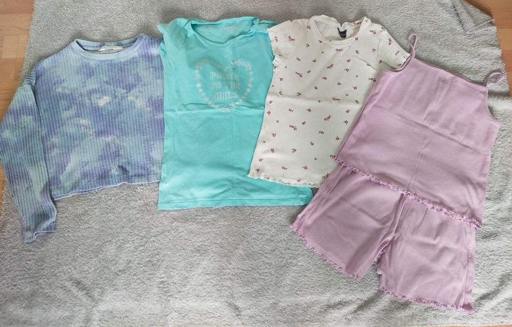 Zestaw ubrań dla dziewczynki 146/152