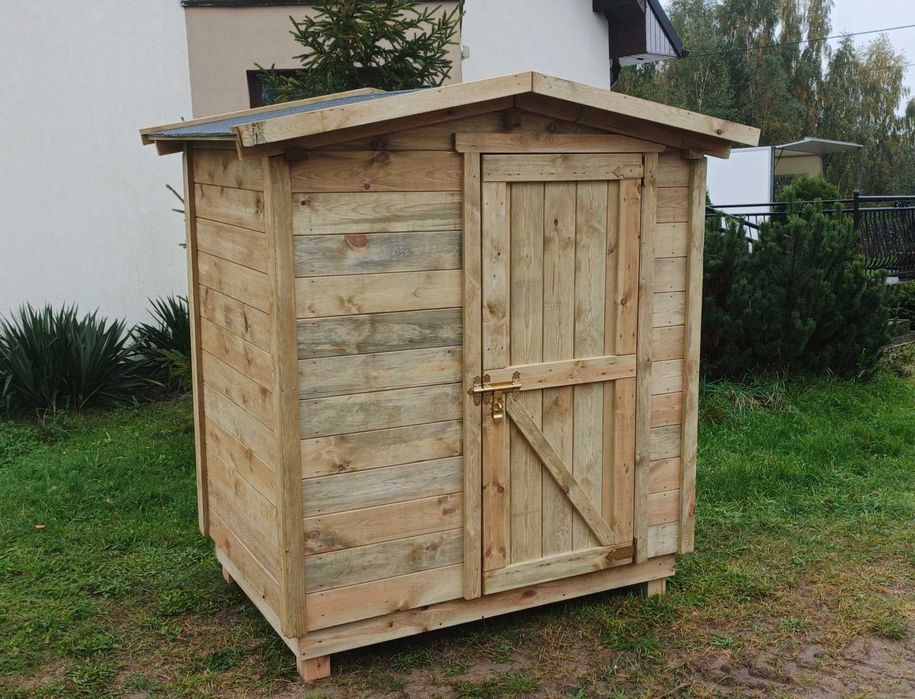 Drewniana szopa narzędziowa, narzędziówka, domek na narzędzia