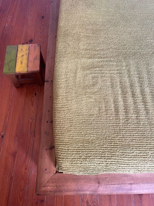 Cama casal estilo japonês madeira maciça