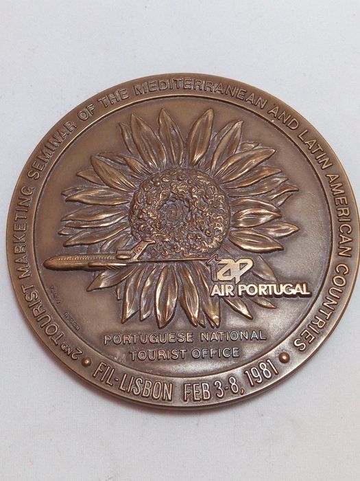 Medalhas várias em bronze