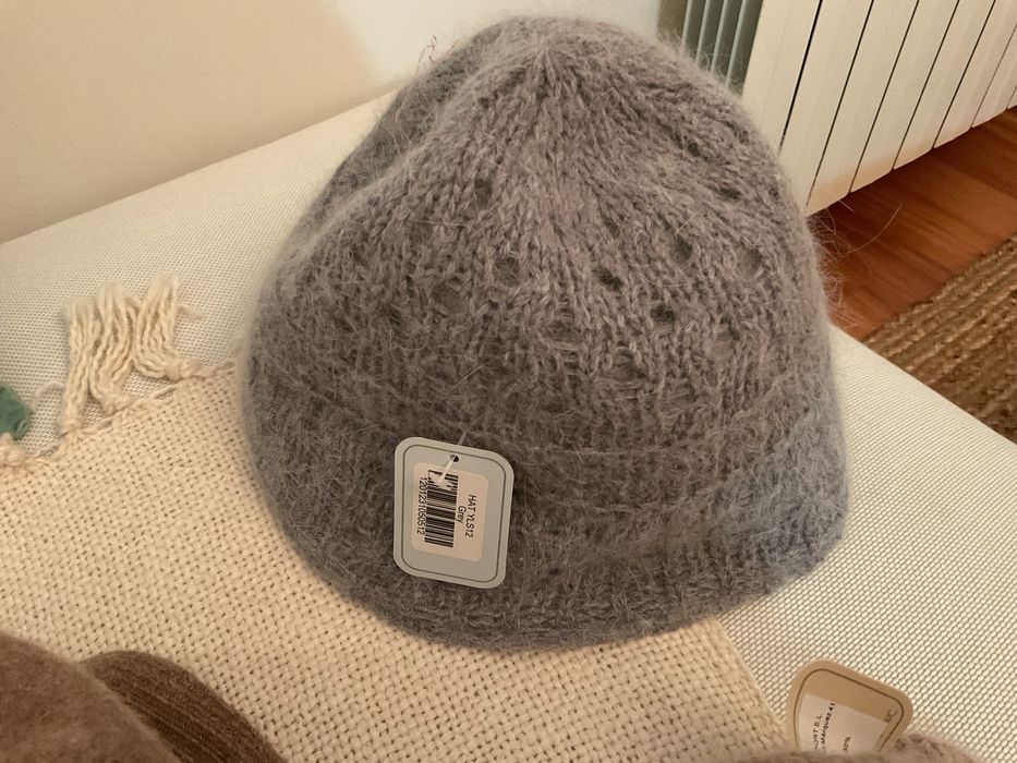 Chapeus em la de inverno