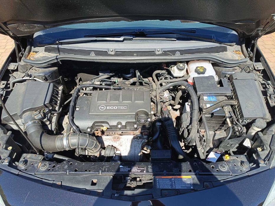 Opel Astra 1.4 Turbo 2010