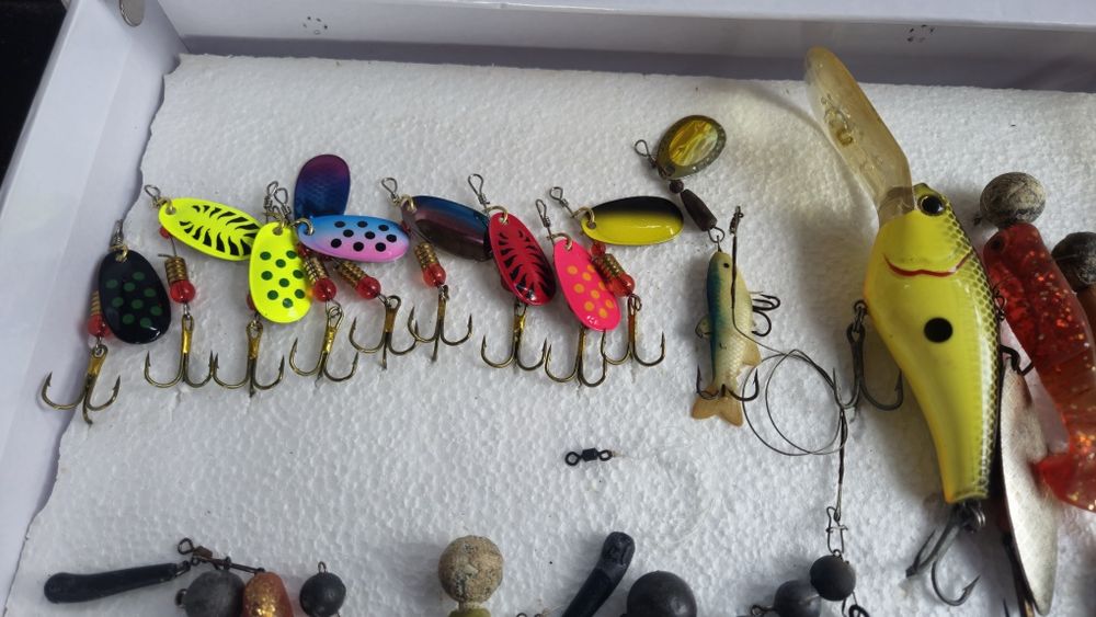 Воблер, вертушка, сілікон, mepps