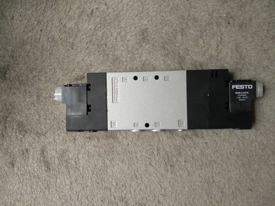 Zawór elektromagnetyczny; 2,5÷10bar; 5/3 NC; aluminium; NBR; IP65