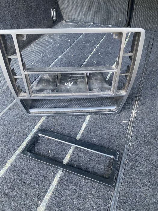 Рамка магнітоли пассат б5