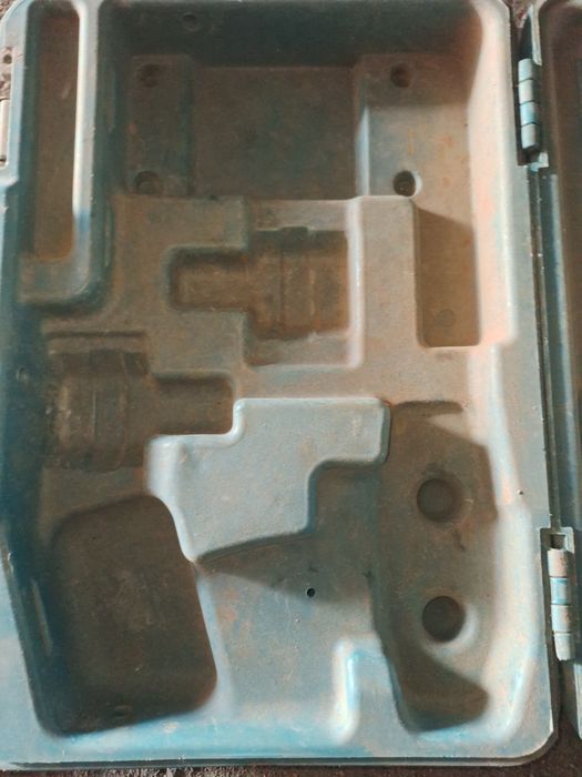 Walizka makita stan dobry