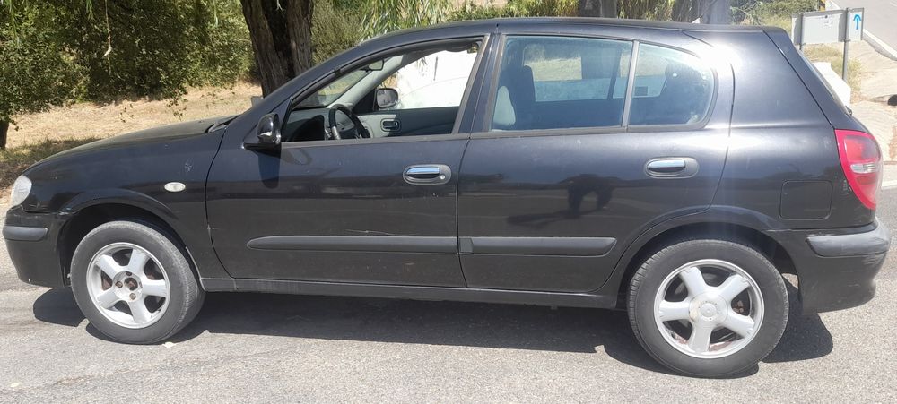 Nissan Almera 1.5 gasolina