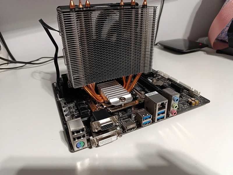 Zestaw Gigabyte GA-B250M-DS3H + PentiumG4600 + gratisy