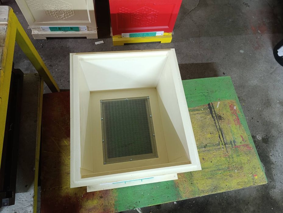 Продам  вулик ппу 10рамок